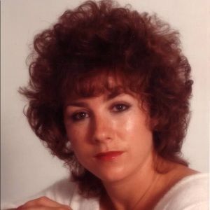 Meet your Posher, Carolyn